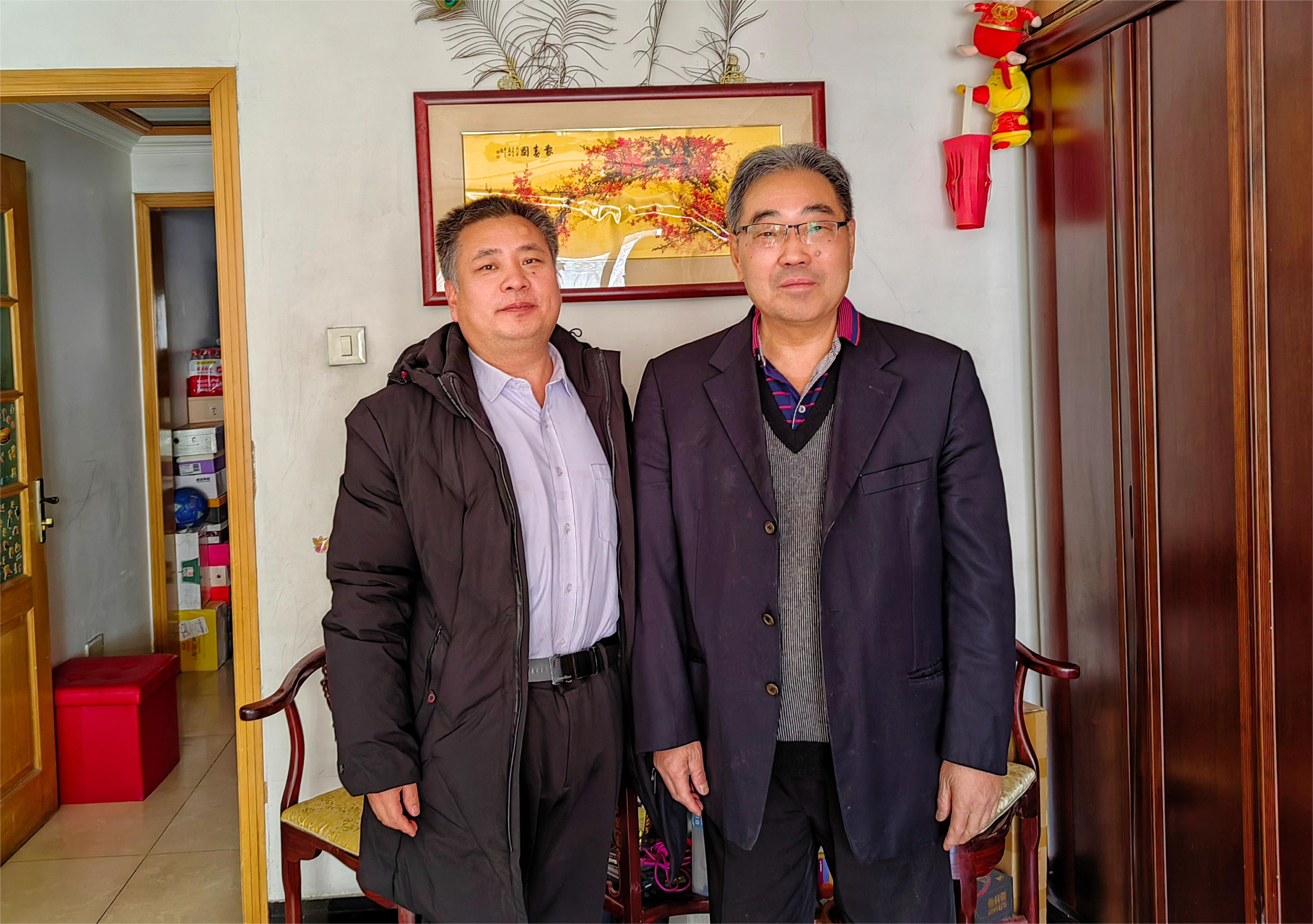 张继旺副书记慰问魏天卯.jpg